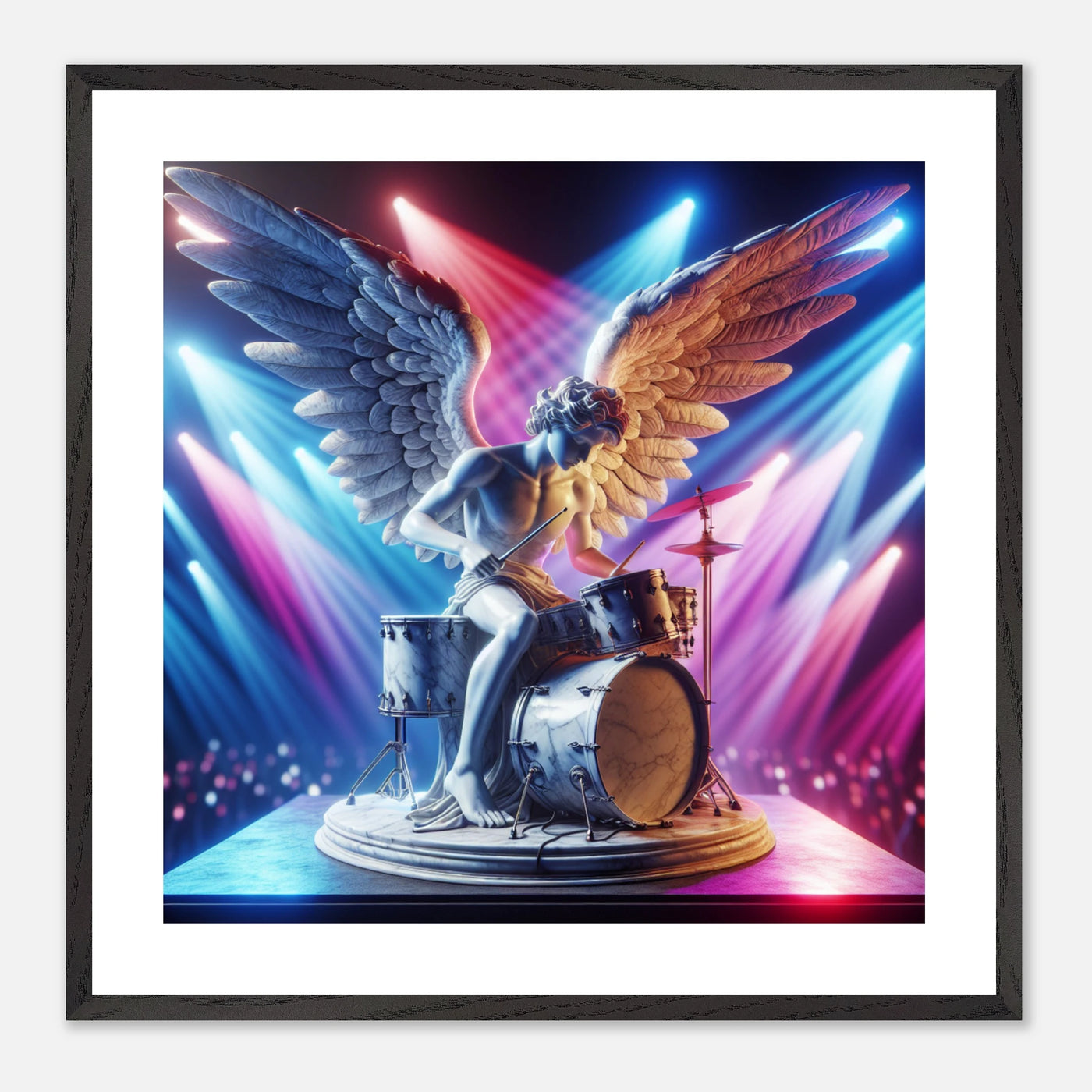 Gerahmtes Premium-Poster mit einem Engel aus Marmor, der auf der Bühne Schlagzeug spielt - überall sind Lichter der Scheinwerfer I Dreaming Wings